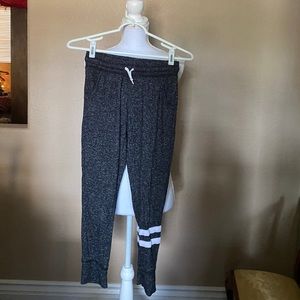 Old Navy girls medium lightweight sweatpants